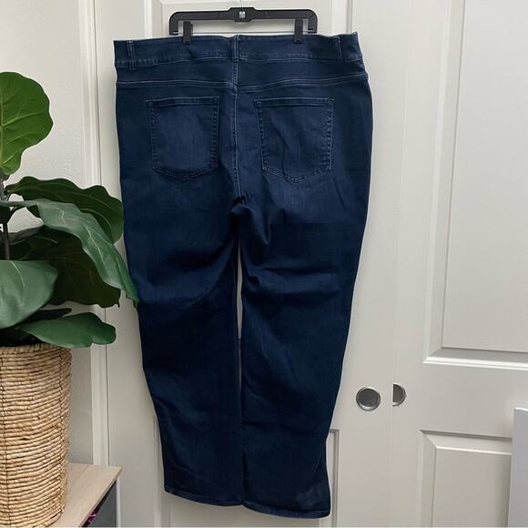 Lane Bryant High Rise Straight Jeans Dark Wash Tighter Tummy - Picture 2 of 5